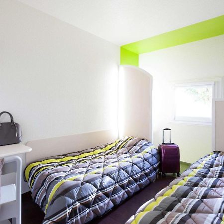 hotelF1 Lyon Isle D'Abeau Ouest St Exupery Saint-Quentin-Fallavier Exterior foto