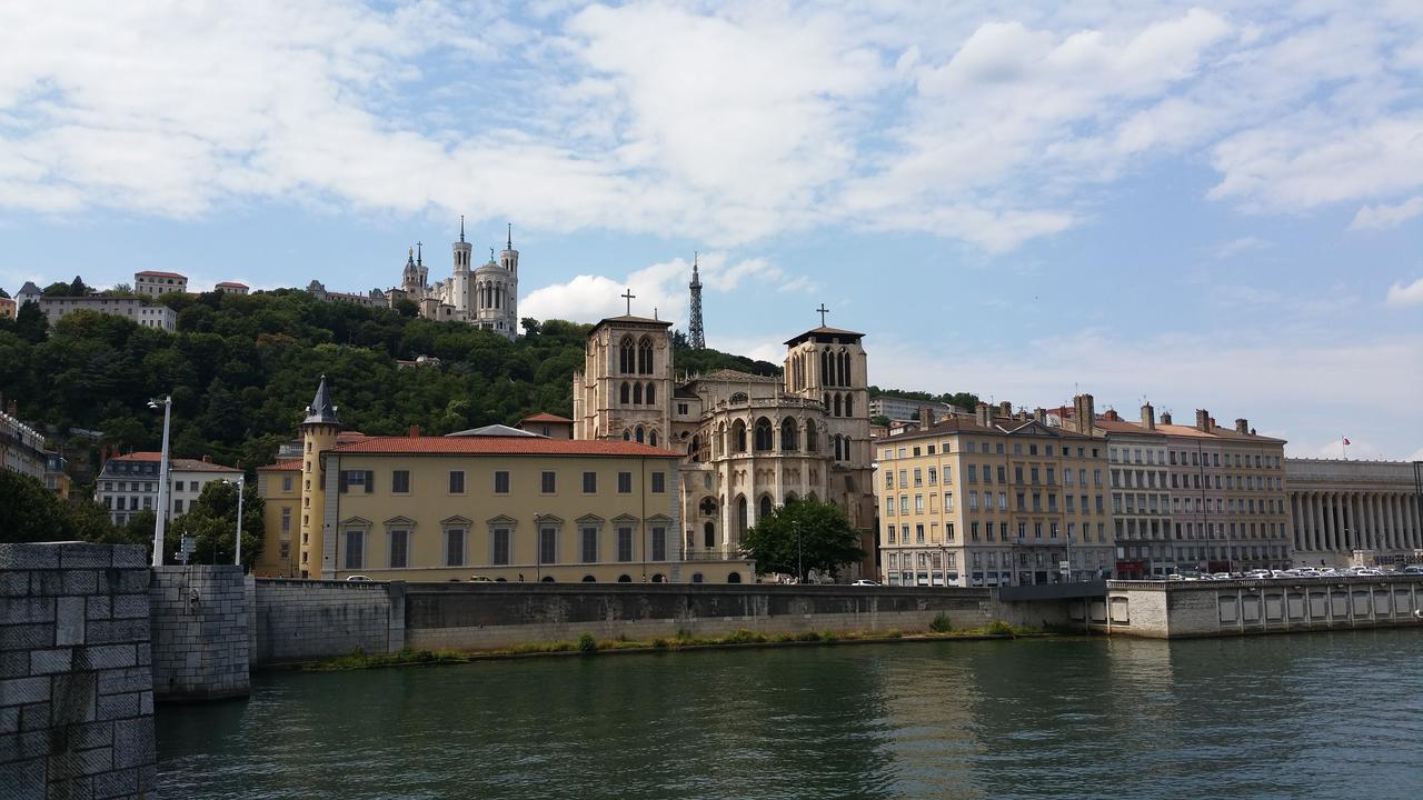 hotelF1 Lyon Isle D'Abeau Ouest St Exupery Saint-Quentin-Fallavier Exterior foto