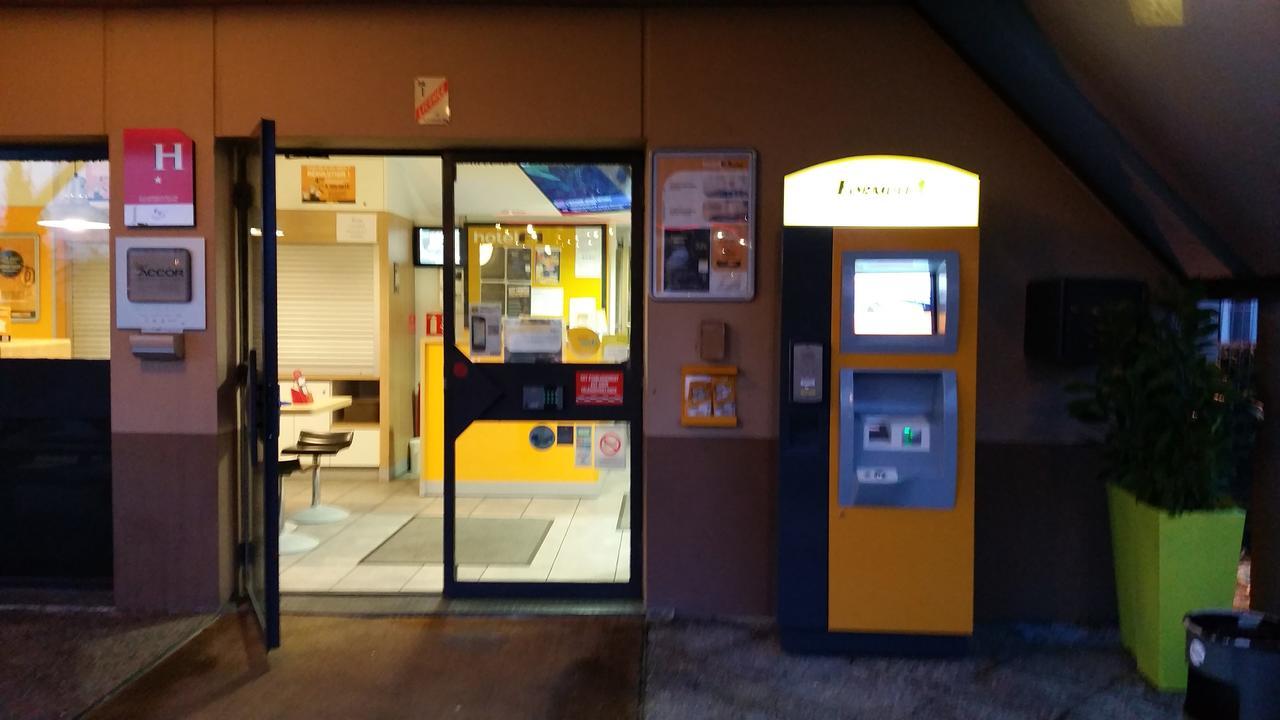 hotelF1 Lyon Isle D'Abeau Ouest St Exupery Saint-Quentin-Fallavier Exterior foto