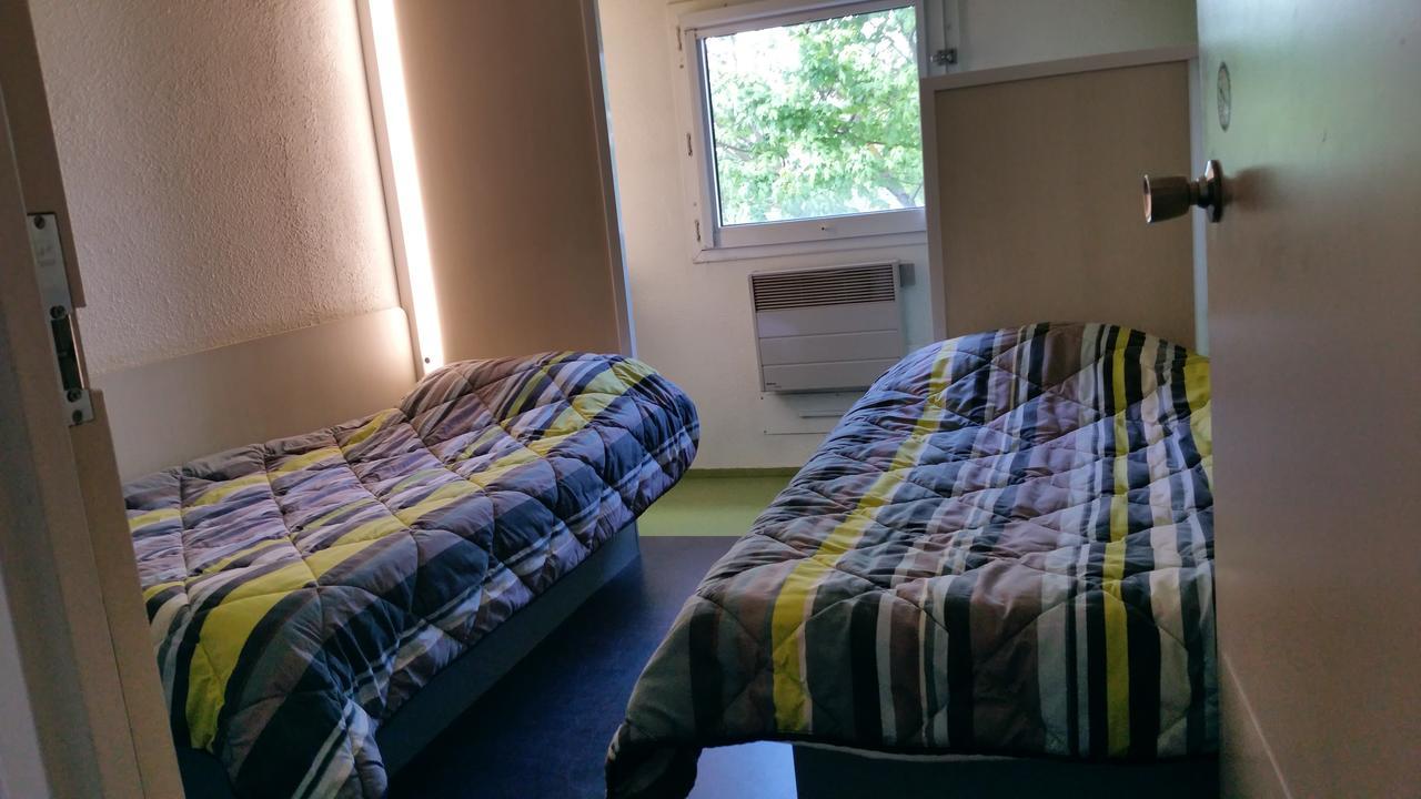 hotelF1 Lyon Isle D'Abeau Ouest St Exupery Saint-Quentin-Fallavier Exterior foto